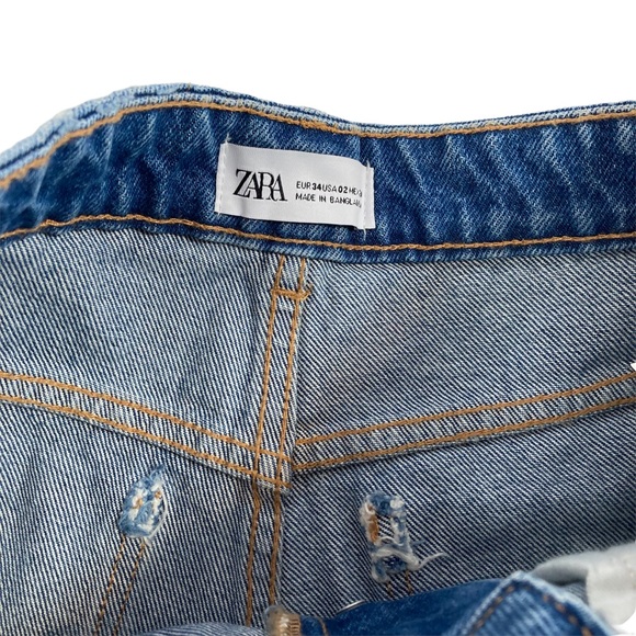 Zara Denim Mid-Rised Frayed Shorts Size 2 - Picture 6 of 7